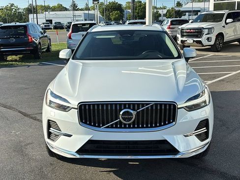 Used 2023 Volvo XC60 B5 Plus w/ Climate Package AWD/4WD image 5