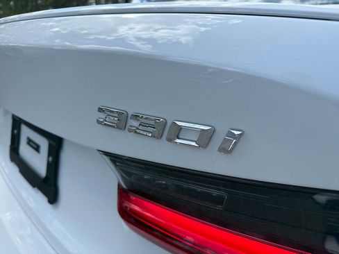 Used 2025 BMW 330i xDrive Sedan w/ M Sport Package image 12