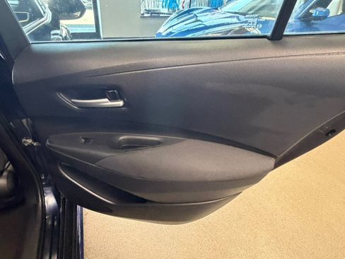 Used 2021 Toyota Corolla LE FWD image 23