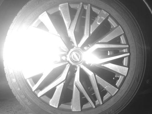 Used 2025 Nissan Altima 2.5 SV FWD image 13