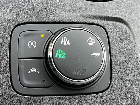 Certified 2023 Chevrolet Traverse LT w/ LPO, Floor Liner Package AWD/4WD image 28