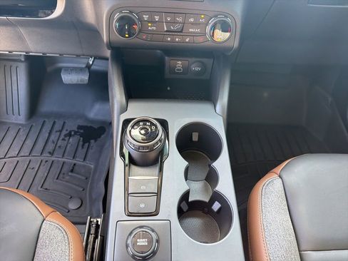 Certified 2024 Ford Bronco Sport Outer Banks w/ Tech Package AWD/4WD image 32