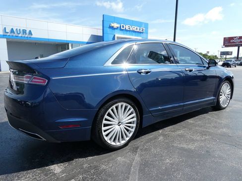 Used 2017 Lincoln MKZ Reserve FWD image 5