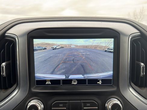 Used 2021 GMC Sierra 1500 SLT image 13