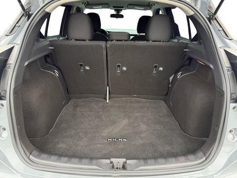 Used 2022 Nissan Kicks SV FWD image 17
