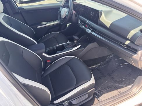 Used 2025 Kia K4 GT-Line Turbo FWD image 13