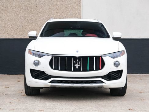 Used 2017 Maserati Levante S image 2