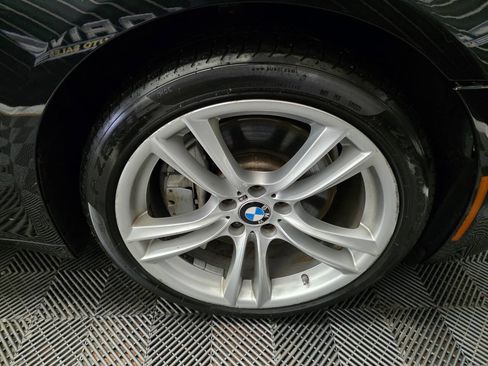 Used 2015 BMW 750Li image 36