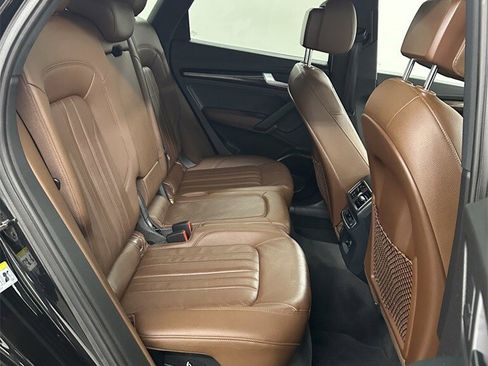 Used 2018 Audi Q5 2.0T Premium Plus w/ Premium Plus Package image 30