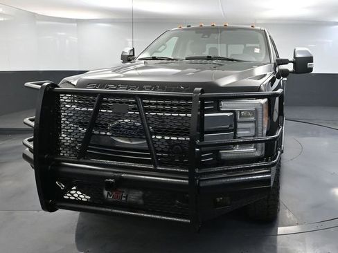 Used 2017 Ford F350 Lariat w/ Lariat Ultimate Package image 13