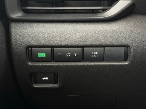 Used 2025 Nissan Sentra S w/ Lighting Package image 24