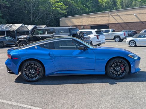 Used 2024 Nissan Z Performance w/ Floor Mat Package image 10