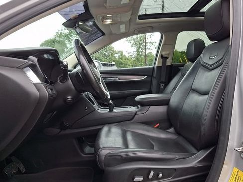Used 2019 Cadillac XT5 Premium Luxury FWD image 10