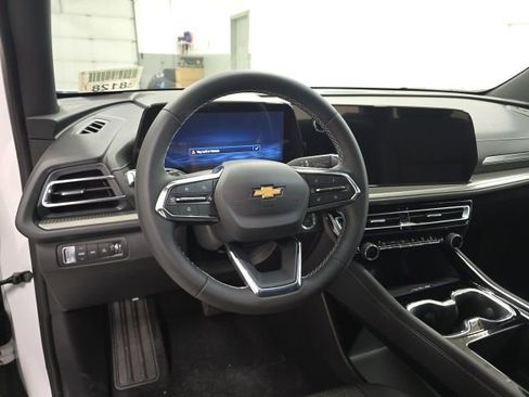 New 2026 Chevrolet Traverse LT image 10