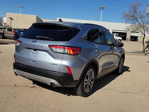 Used 2022 Ford Escape SEL w/ Technology Package image 9