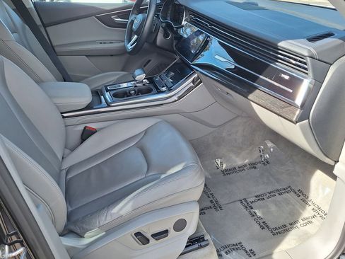 Used 2024 Audi Q7 3.0T Premium Plus image 27