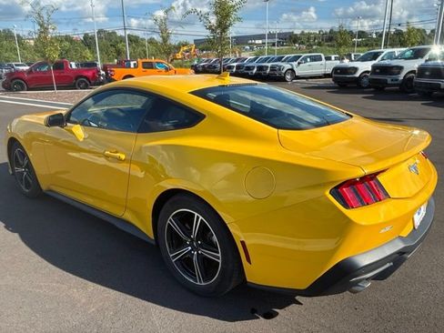 Used 2024 Ford Mustang Coupe RWD image 5