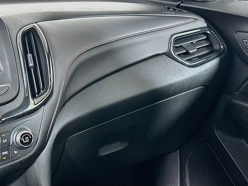 Used 2022 Chevrolet Equinox RS FWD image 22