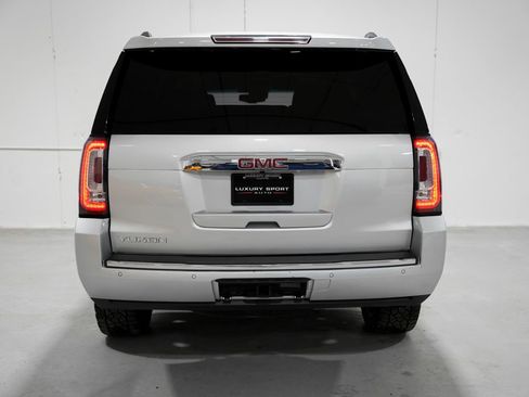 Used 2018 GMC Yukon Denali w/ Denali Ultimate Package image 5