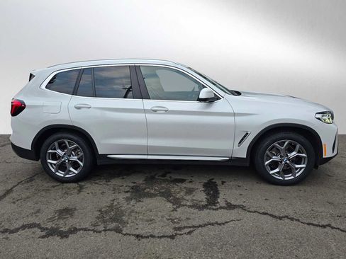 Used 2024 BMW X3 xDrive30i w/ Convenience Package image 2