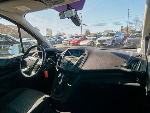 Used 2018 Ford Transit Connect XL image 13