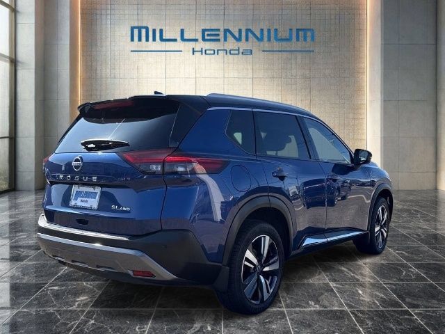 Used 2023 Nissan Rogue SL AWD/4WD image 5