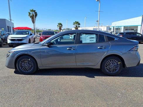 New 2026 Nissan Sentra SV w/ Floor Mat Package FWD image 4