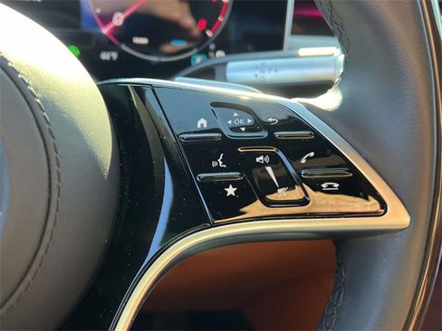 Used 2025 Mercedes-Benz S 580 4MATIC Sedan image 22