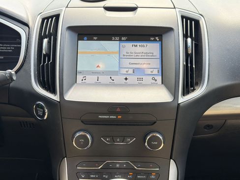 Used 2018 Ford Edge SEL w/ Equipment Group 201A image 28