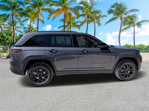 New 2026 Jeep Grand Cherokee Altitude RWD image 2