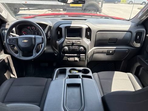 Used 2022 Chevrolet Silverado 1500 Custom w/ LPO, Dark Essentials Package AWD/4WD image 18