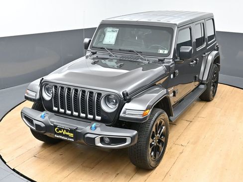 Used 2023 Jeep Wrangler Unlimited Sahara w/ Cold Weather Group AWD/4WD image 41
