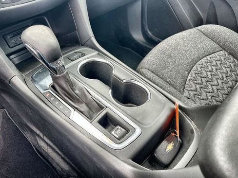 Used 2023 Chevrolet Equinox LT FWD image 15