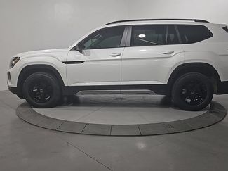 Used 2024 Volkswagen Atlas Peak Edition SEL AWD/4WD video 2