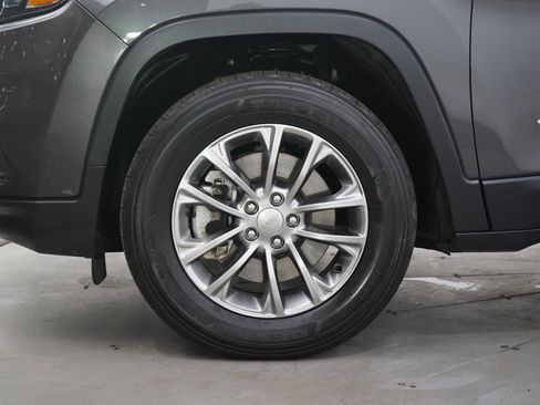 Used 2021 Jeep Cherokee Latitude Lux AWD/4WD image 30