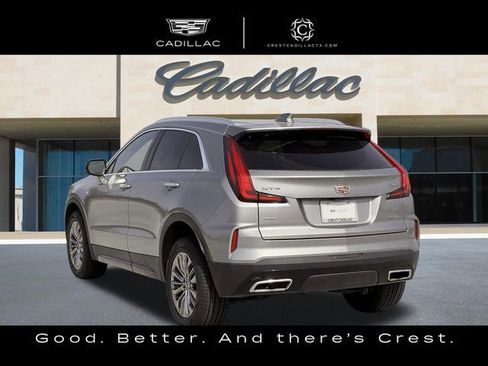 Used 2024 Cadillac XT4 Premium Luxury image 10