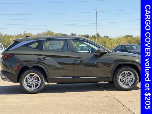 New 2026 Hyundai Tucson SE image 3