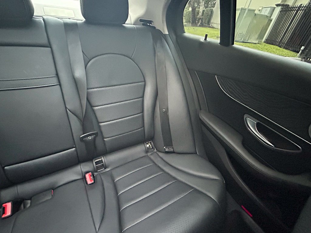 Used 2017 Mercedes-Benz C 300 4MATIC Sedan image 14