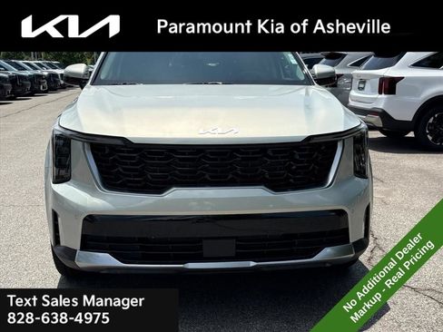 New 2026 Kia Sorento S AWD/4WD image 2