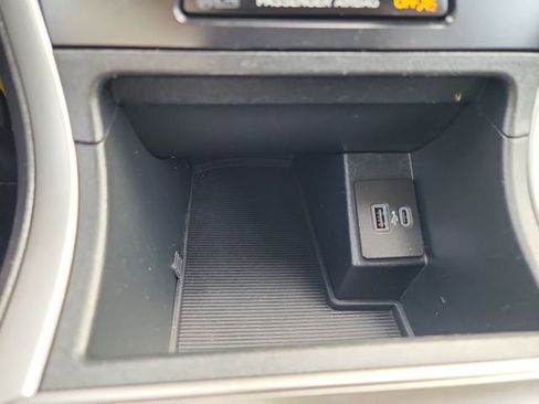 Used 2024 Ford Edge SEL image 23