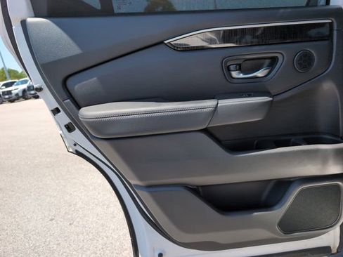 Used 2023 Honda Pilot Elite image 30