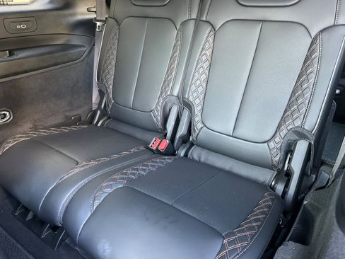 Used 2023 Jeep Grand Cherokee L Summit image 19