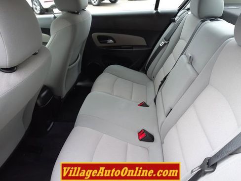 Used 2014 Chevrolet Cruze LT image 22