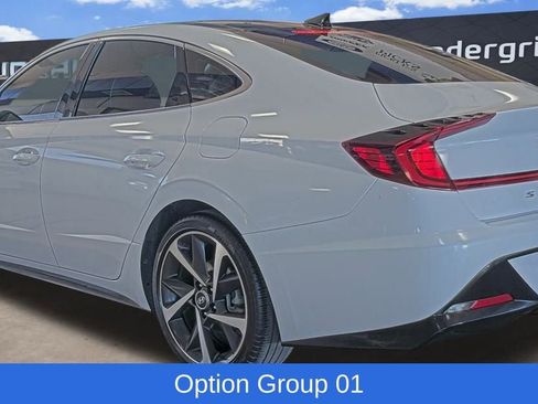 Used 2022 Hyundai Sonata SEL Plus w/ Preferred Accessory Package image 2