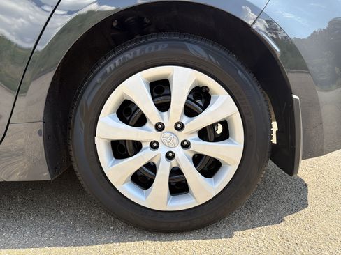 Used 2024 Toyota Corolla LE FWD image 19