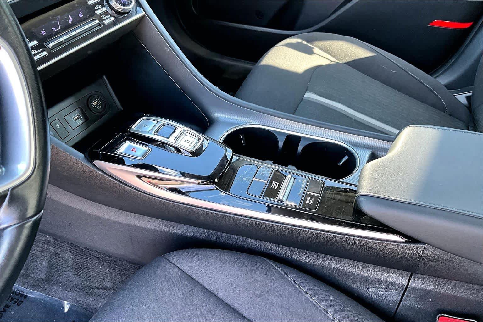Used 2023 Hyundai Sonata SEL w/ Convenience Package FWD image 17