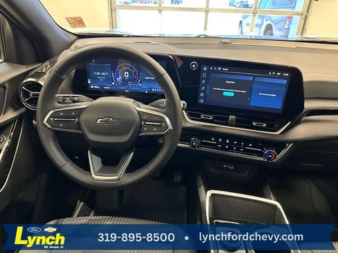New 2027 Chevrolet Equinox LT w/ Safety and Technology Package AWD/4WD image 10