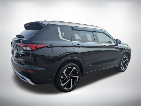 New 2025 Mitsubishi Outlander SEL image 3