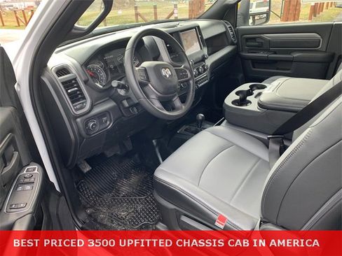 Used 2024 RAM 3500 Tradesman image 12
