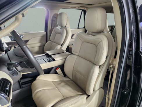 Used 2021 Lincoln Navigator L Reserve image 15